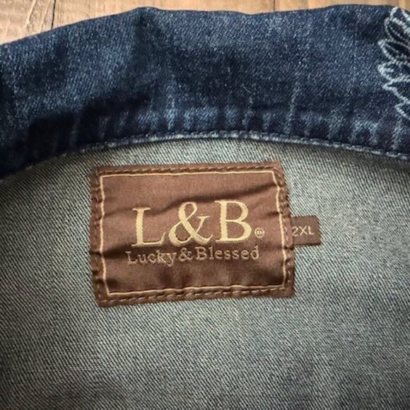 Lucky & Blessed L & B Blue Denim Jean Jacket Distressed Indian Head Print 2XL - Picture 5 of 6